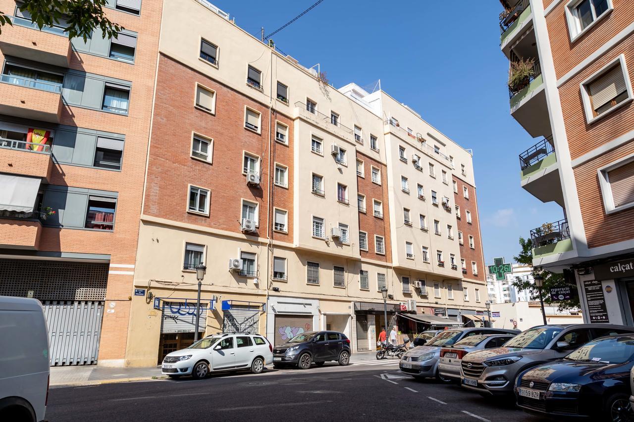 Travel Habitat Mestalla บาเลนเซีย ภายนอก รูปภาพ